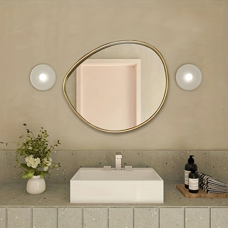Framed Round Wall Mirror (18.9x15.75")