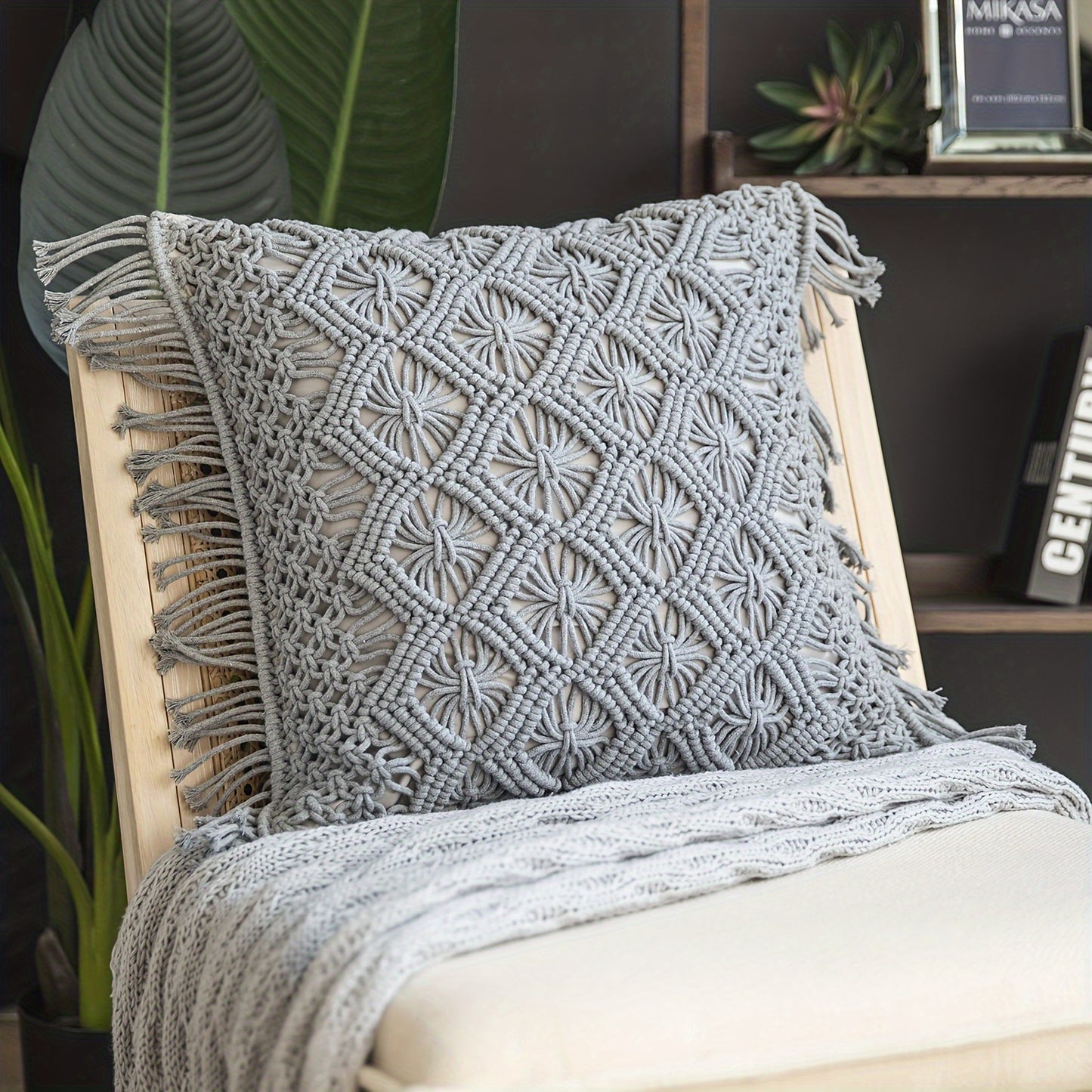 Crochet Woven Throw Pillows with Tassels (1pcs 18x18")